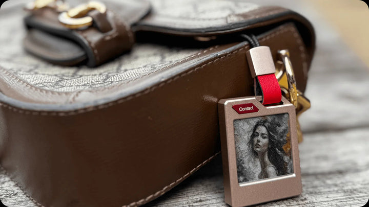 PhotoTag: E-Ink Tracker, Your Items, Your Style